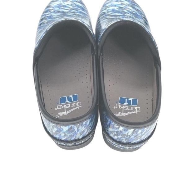 Dansko Lt Pro Blue Waves Clogs NWOT - Picture 6 of 8